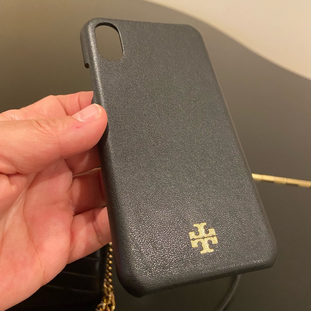 NWT authentic rare luxury minimalist Tory Burch Kira Chevron Phone Crossbody - Picture 12 of 17